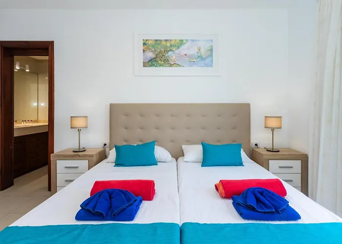 Апартаменты Golden - Pinos Коста-Тегисе