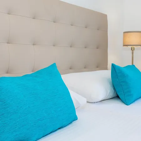 Golden - Pinos Costa Teguise